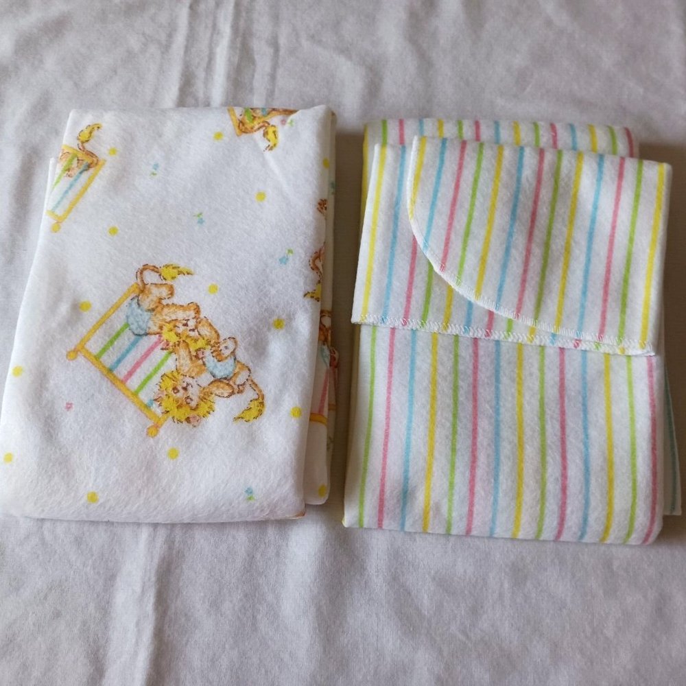 2 Vintage Cuddle Up Receiving Blankets Lil' Lions Striped 30 x 40